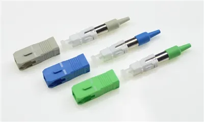 What are the national standard indicators for the performance of fiber optic connectors?