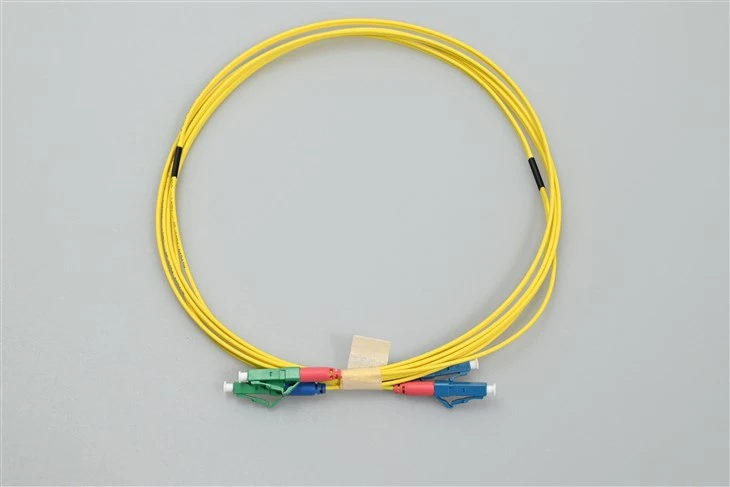 Cavo patch in fibra ottica da Lc apc a lc upc Duplex Giallo