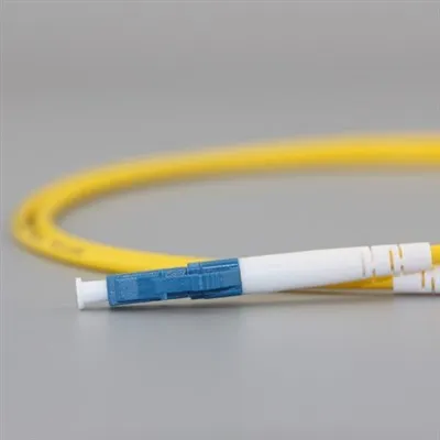 Cavo patch LC in fibra ottica monomodale simplex